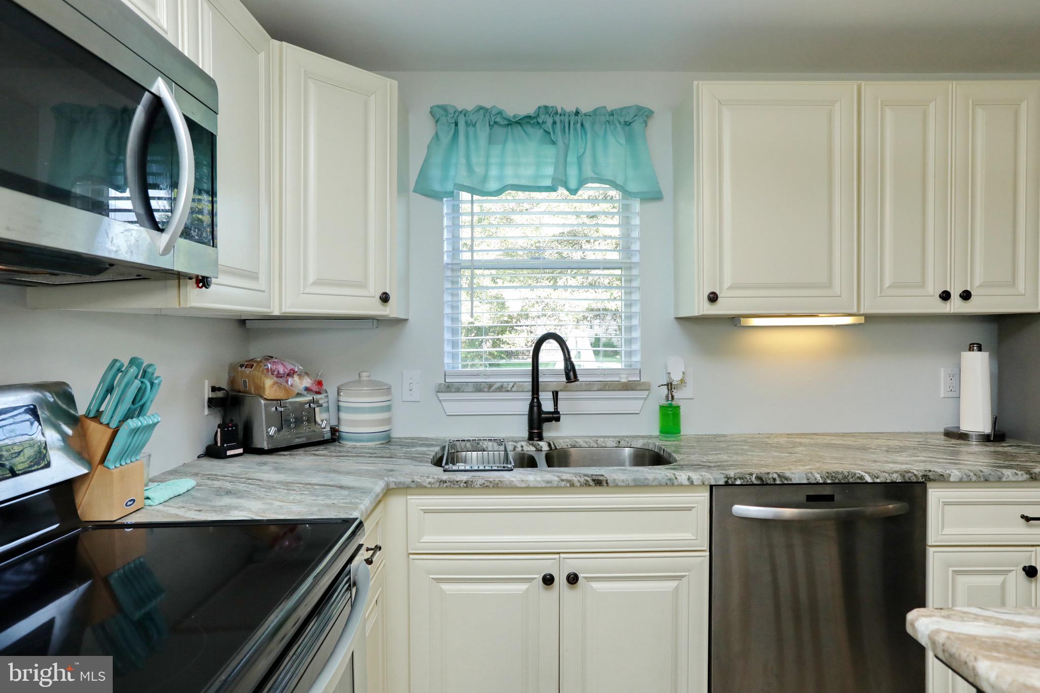 COBB ISLAND - Residential