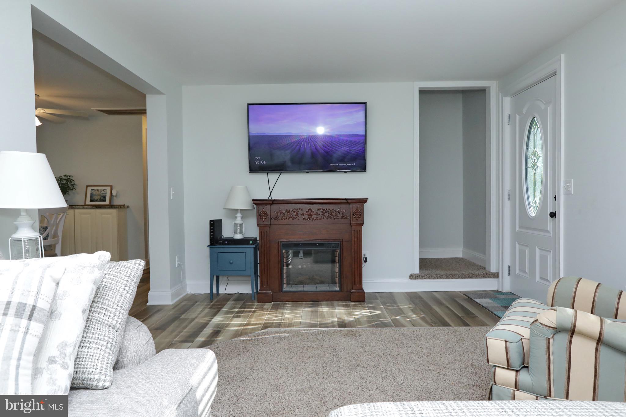 COBB ISLAND - Residential