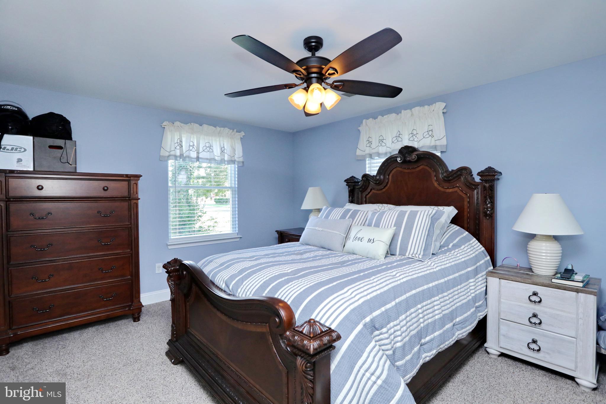 COBB ISLAND - Residential