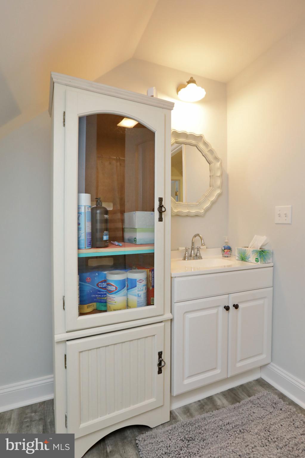 COBB ISLAND - Residential