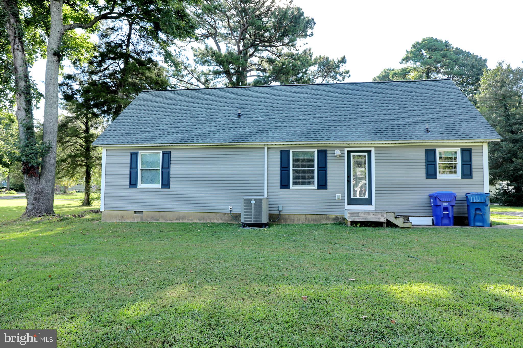 COBB ISLAND - Residential