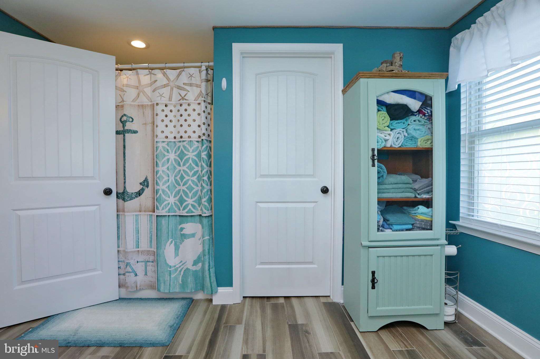 COBB ISLAND - Residential