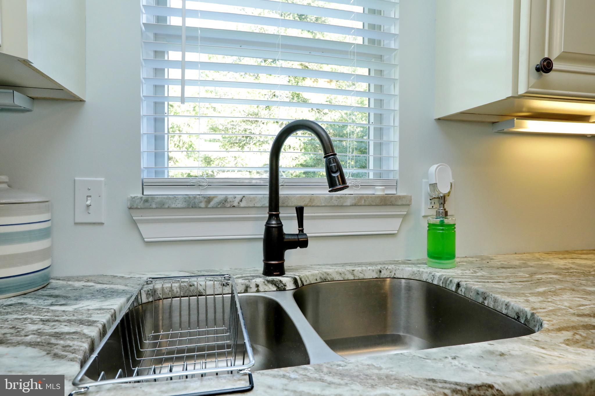 COBB ISLAND - Residential