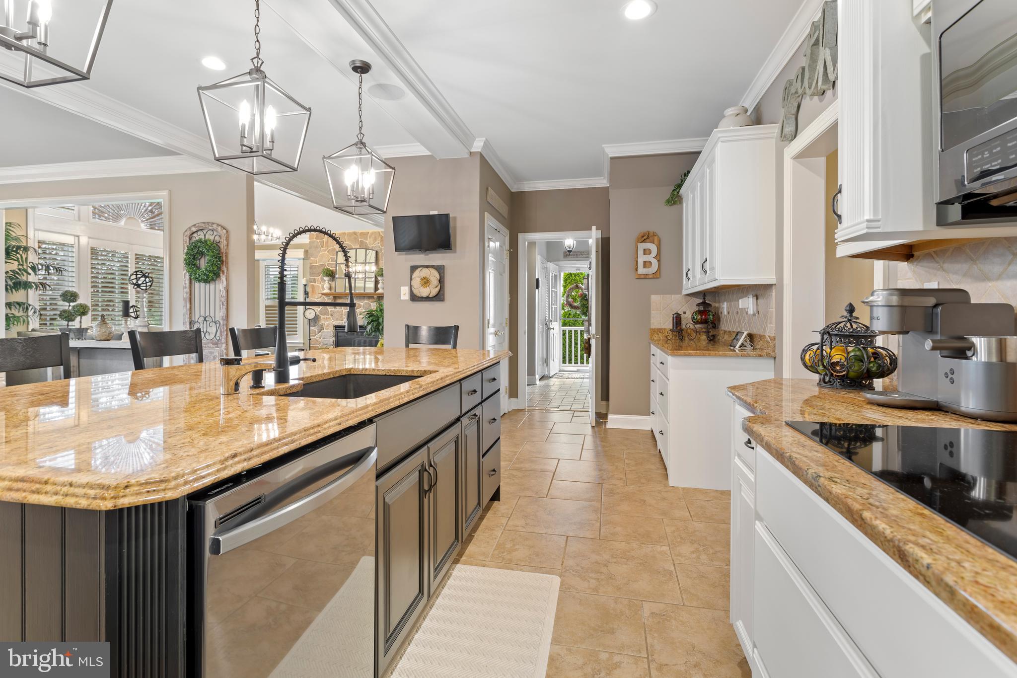 GREYSTONE - Residential