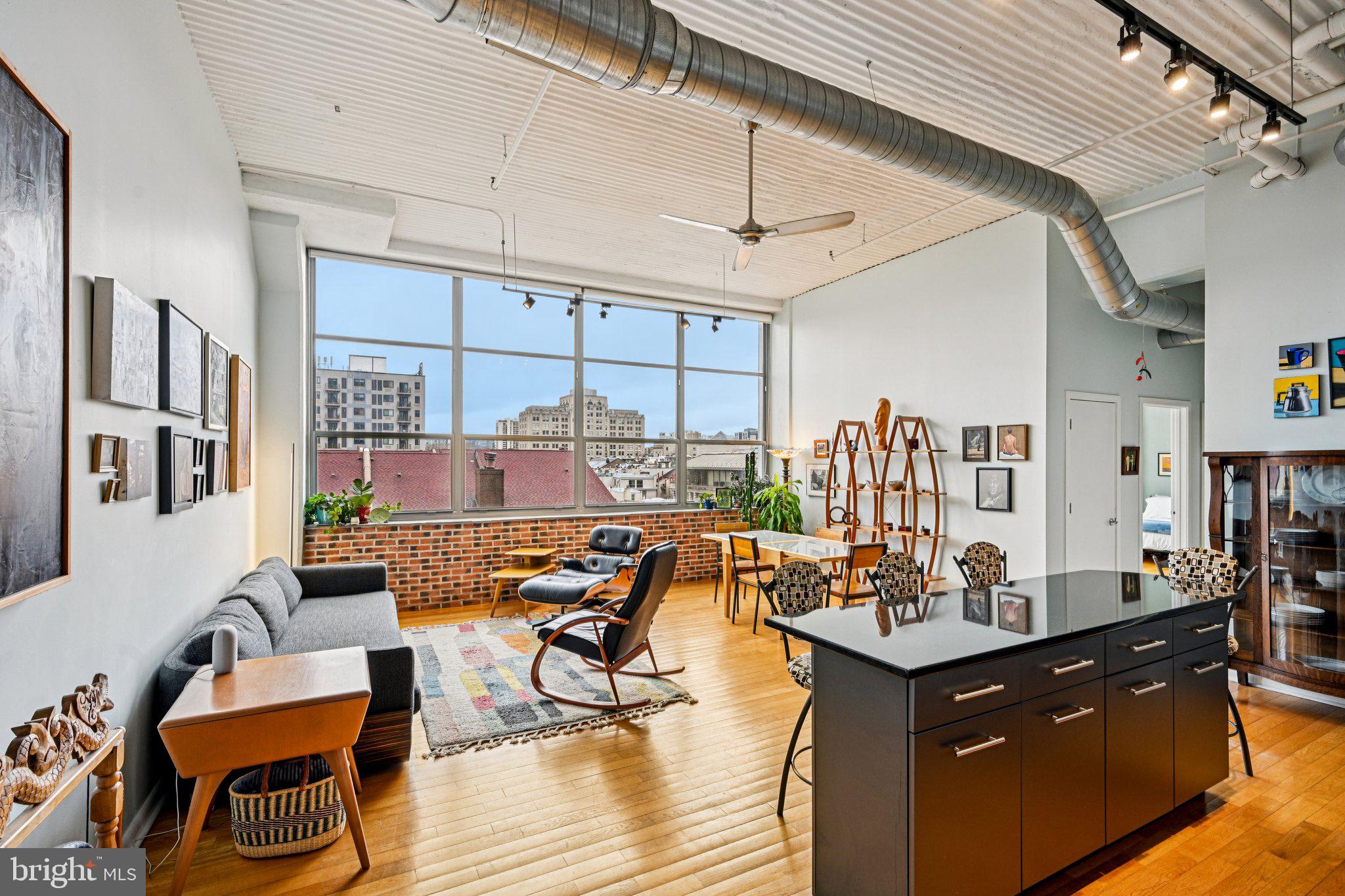 2200 ARCH STREET 28 404