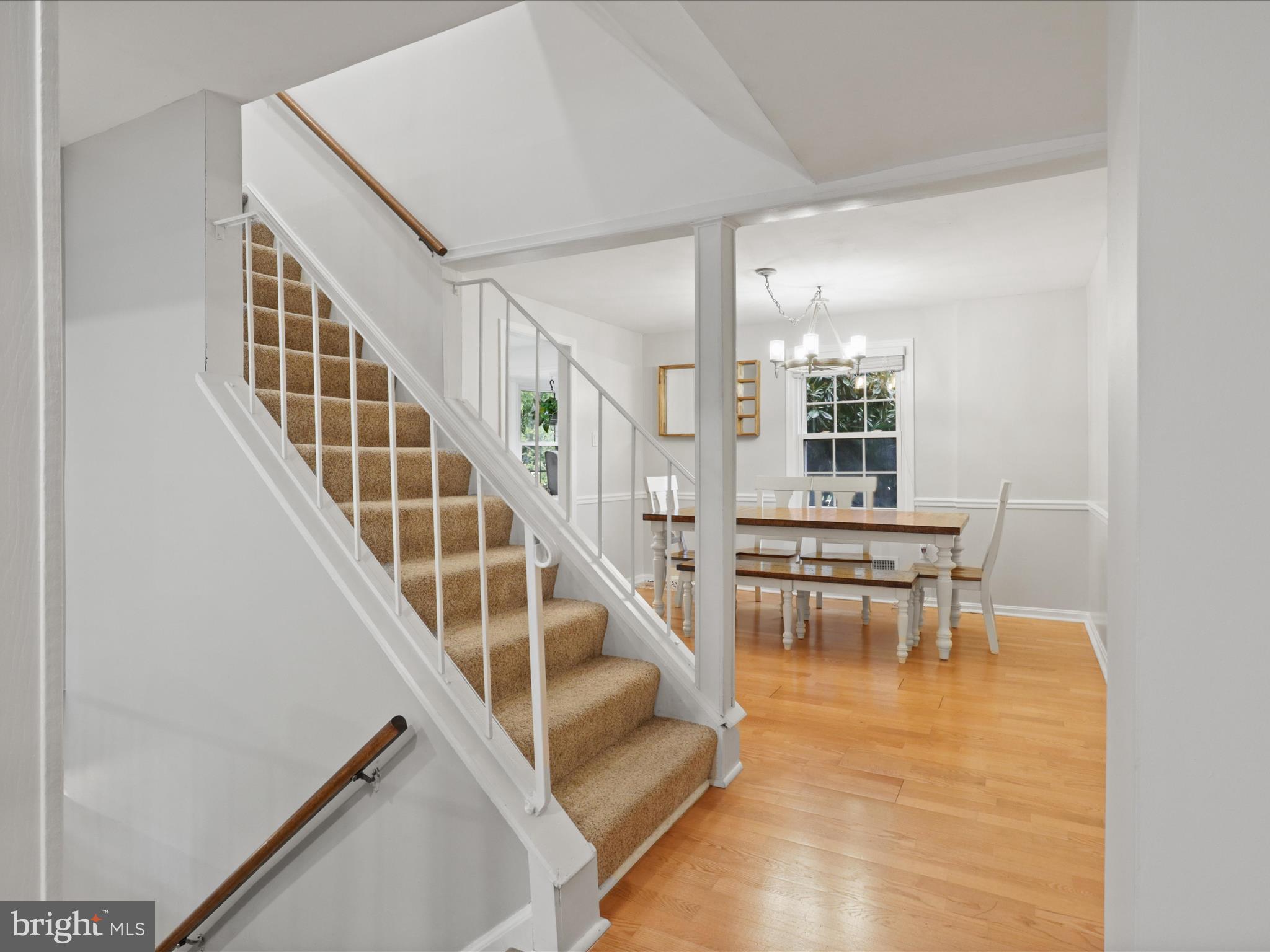 PINEWOOD LAKE - Residential