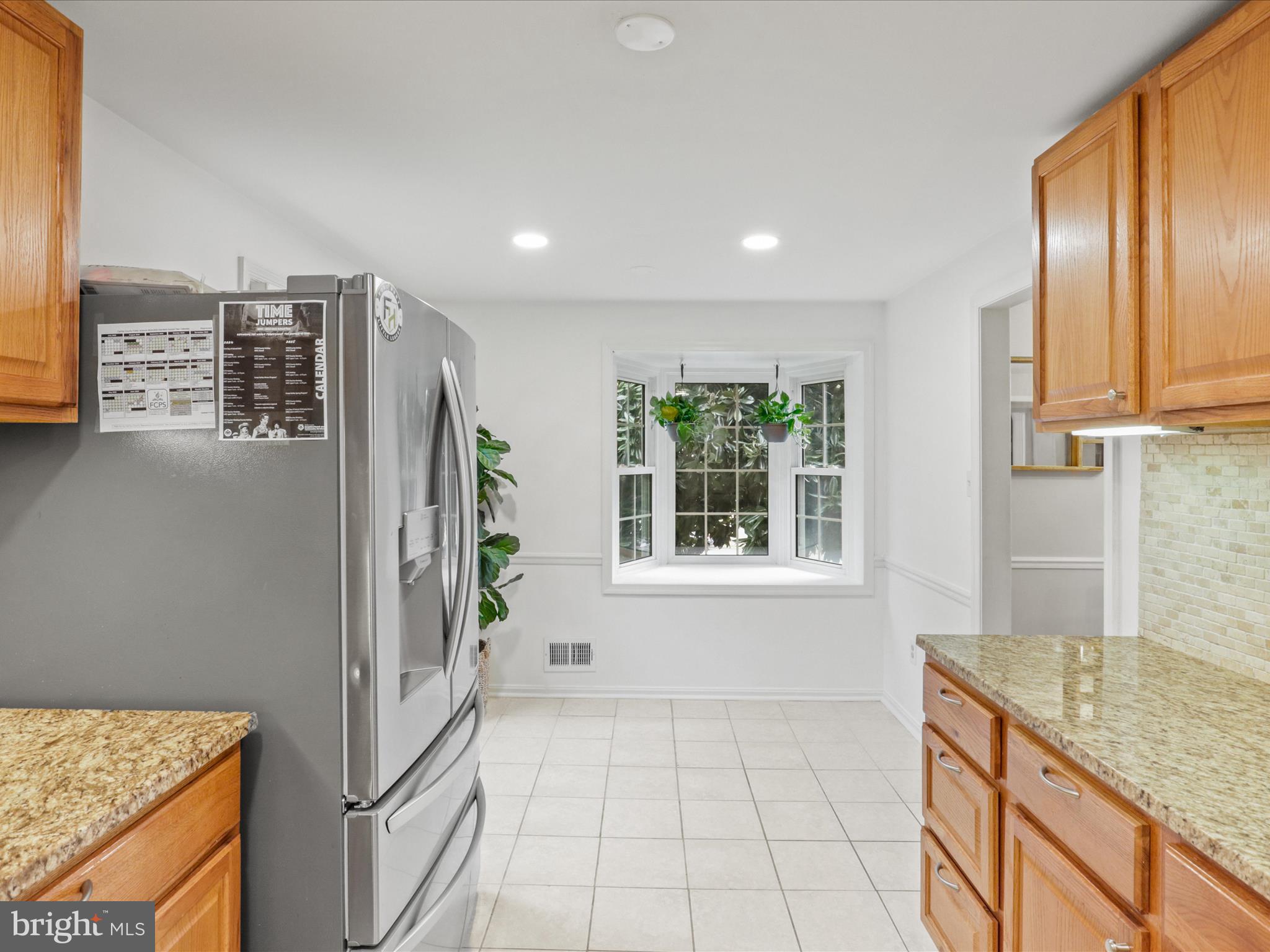 PINEWOOD LAKE - Residential