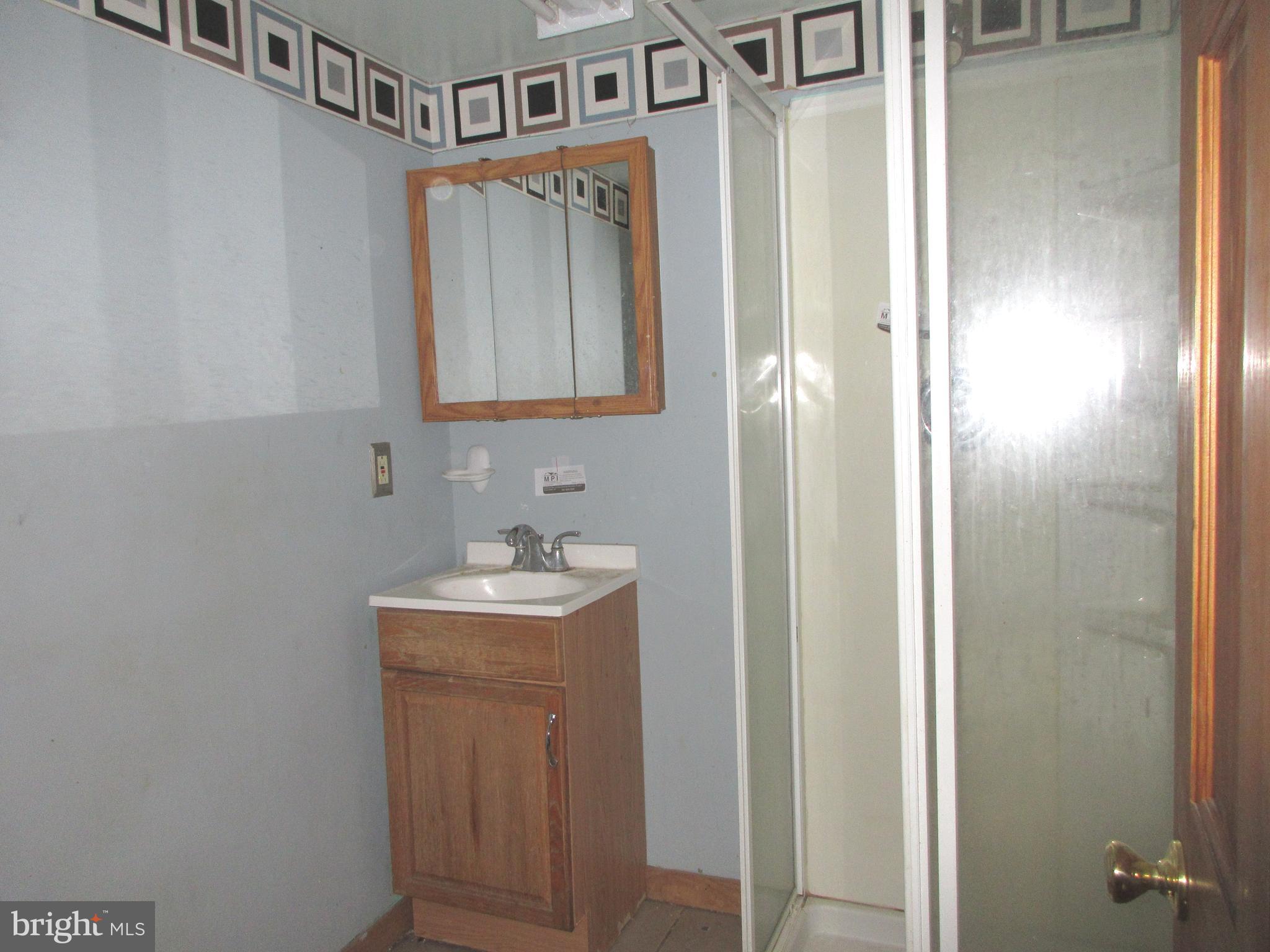 MAYFAIR (EAST) - Residential