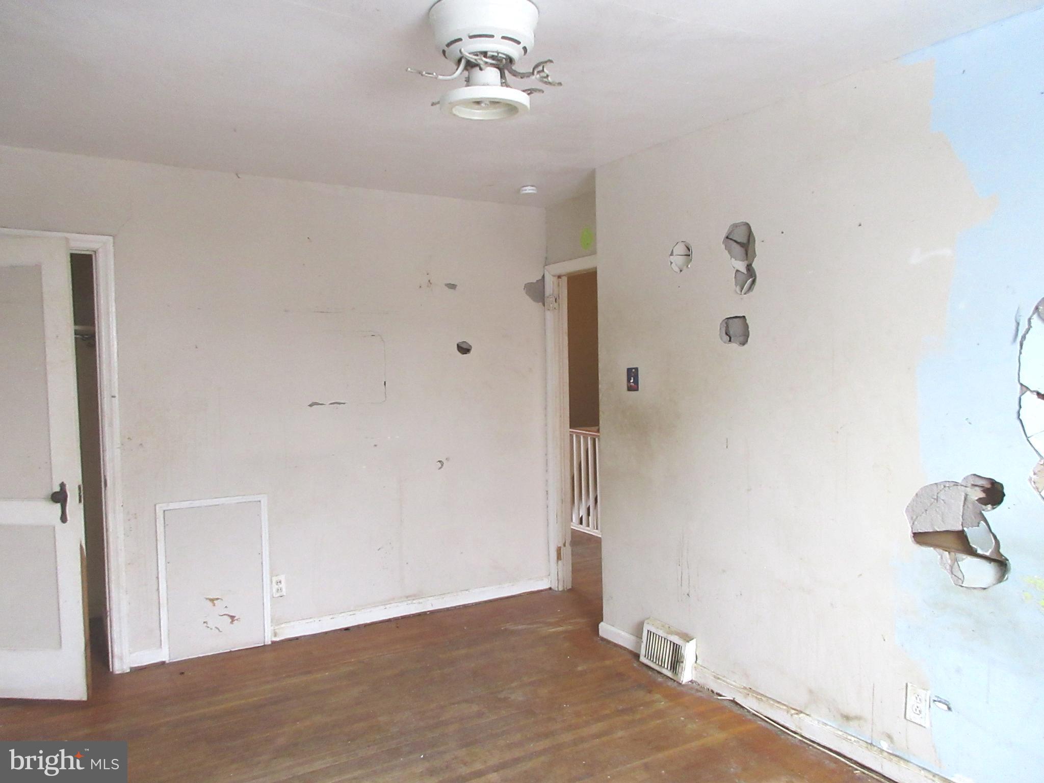 MAYFAIR (EAST) - Residential