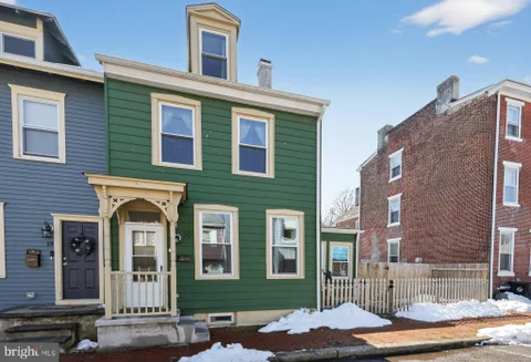 20 W Pearl Street, Burlington, NJ 08016 - MLS#: NJBL2105288