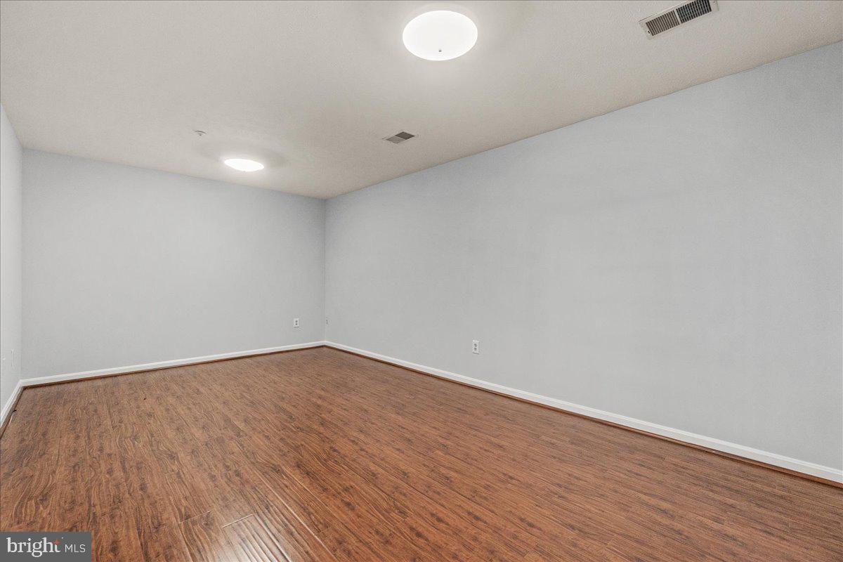 NEW MARKET WEST - Residential