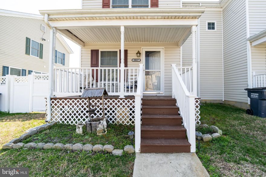 Don’t miss this fantastic opportunity!  Welcome home to comfort and charm! This 3-bedroom, 2-bath beauty features a cozy front porch. Picture yourself sipping a morning coffee. Featuring formal living and dining rooms, a laundry room, abundant closet space,  attic and crawl space. step outside to a  private screened deck, shed, a fully fenced yard—perfect for gatherings or quiet relaxation. This home checks all the boxes and is ready for its next owner!
The property is being sold "As Is".