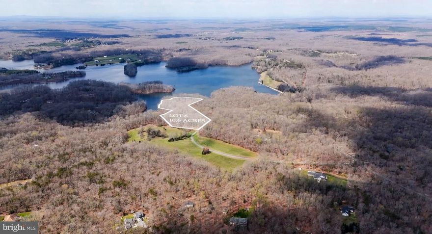 To-Be-Built custom waterfront home.  All homes come with a minimum 3 car side entry attached garage and plenty of space for additional structures if you choose.  Some of the other included features are hardwood flooring on the main level living spaces, Chef's kitchen, Quartz countertops, Custom cabinetry, Stainless appliances, Recessed lighting, Luxury bathrooms, Stone water tables and So much more.   This extremely limited offering of extravagant homesites allows you to chose from a portfolio of plans available or bring your own, it's what the Custom Building Experience is all about.  If you can dream it, we can help to get you there!


(This is a To-be-Built home and all house photos are from previously built homes)