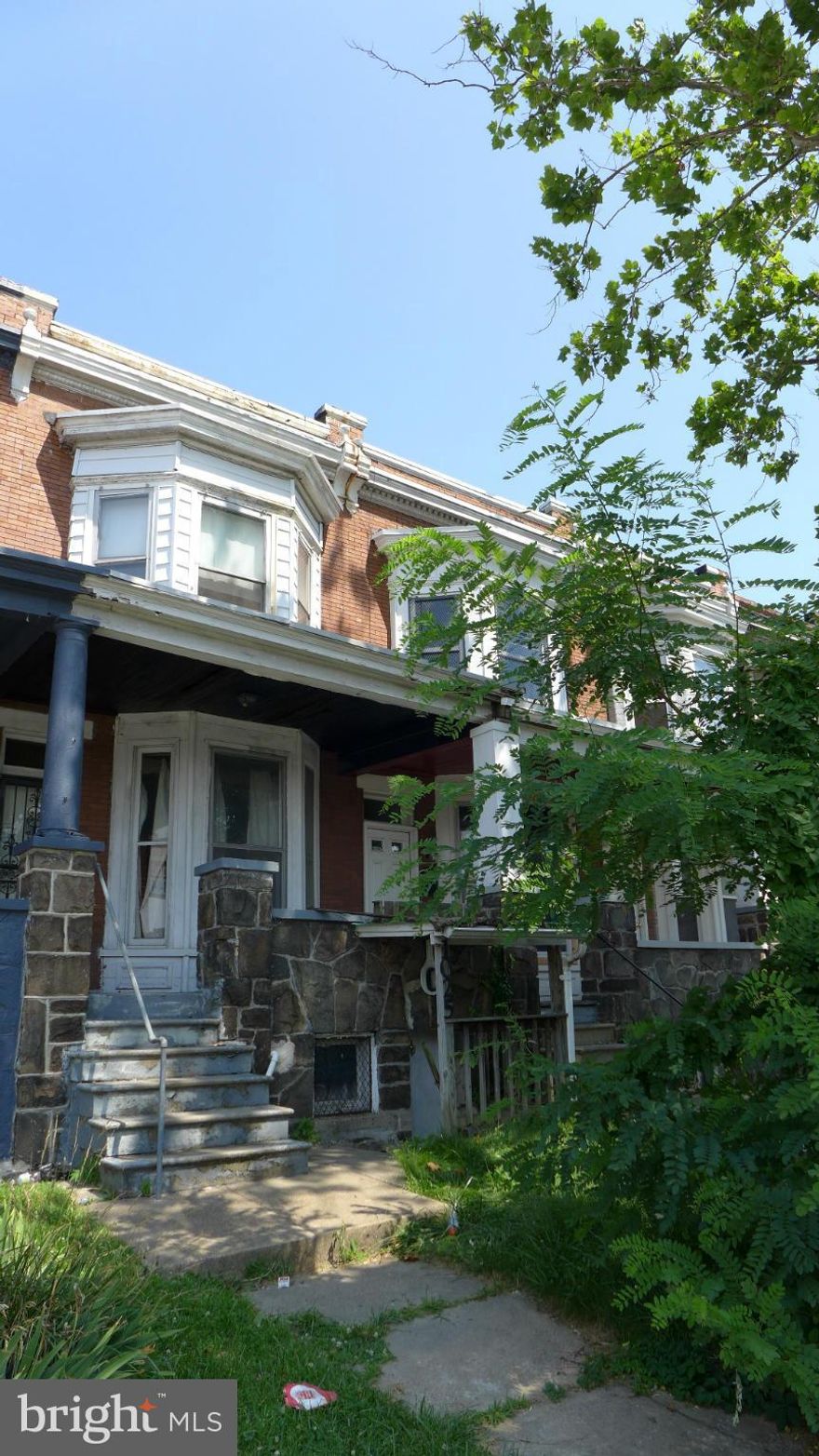 This a great property and needs a total remodeling/renovation. This is a very spacious dwelling. THIS IS A MUST SEE PROPERTY, AS-IS