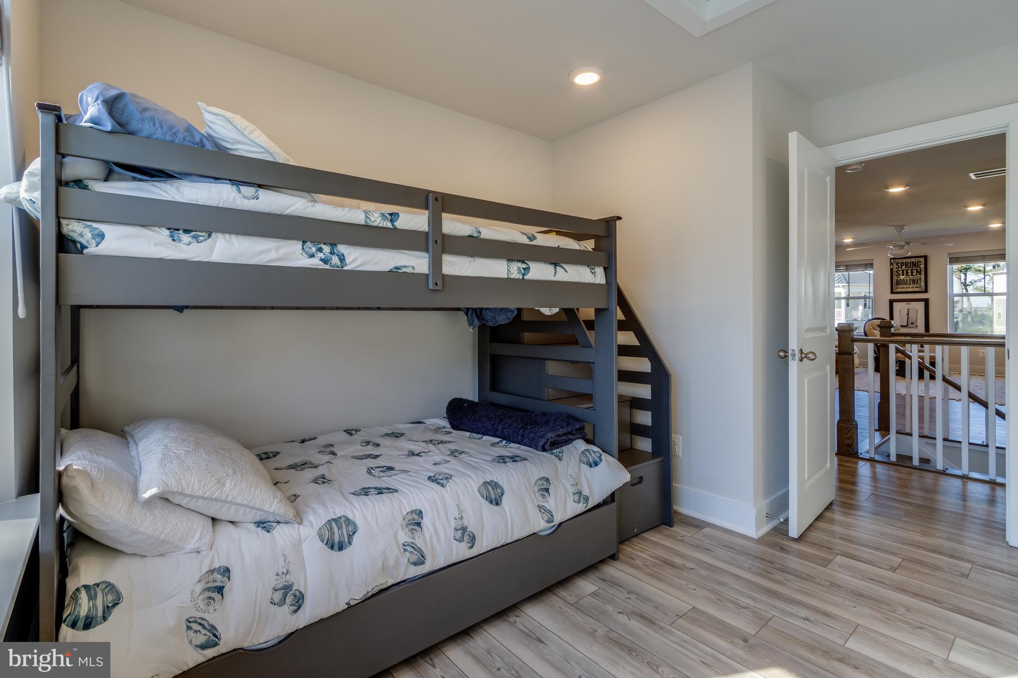 WHITE CREEK AT BETHANY - Residential