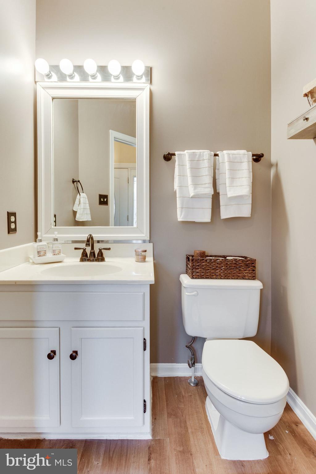 WAYSIDE VILLAGE - Residential Lease