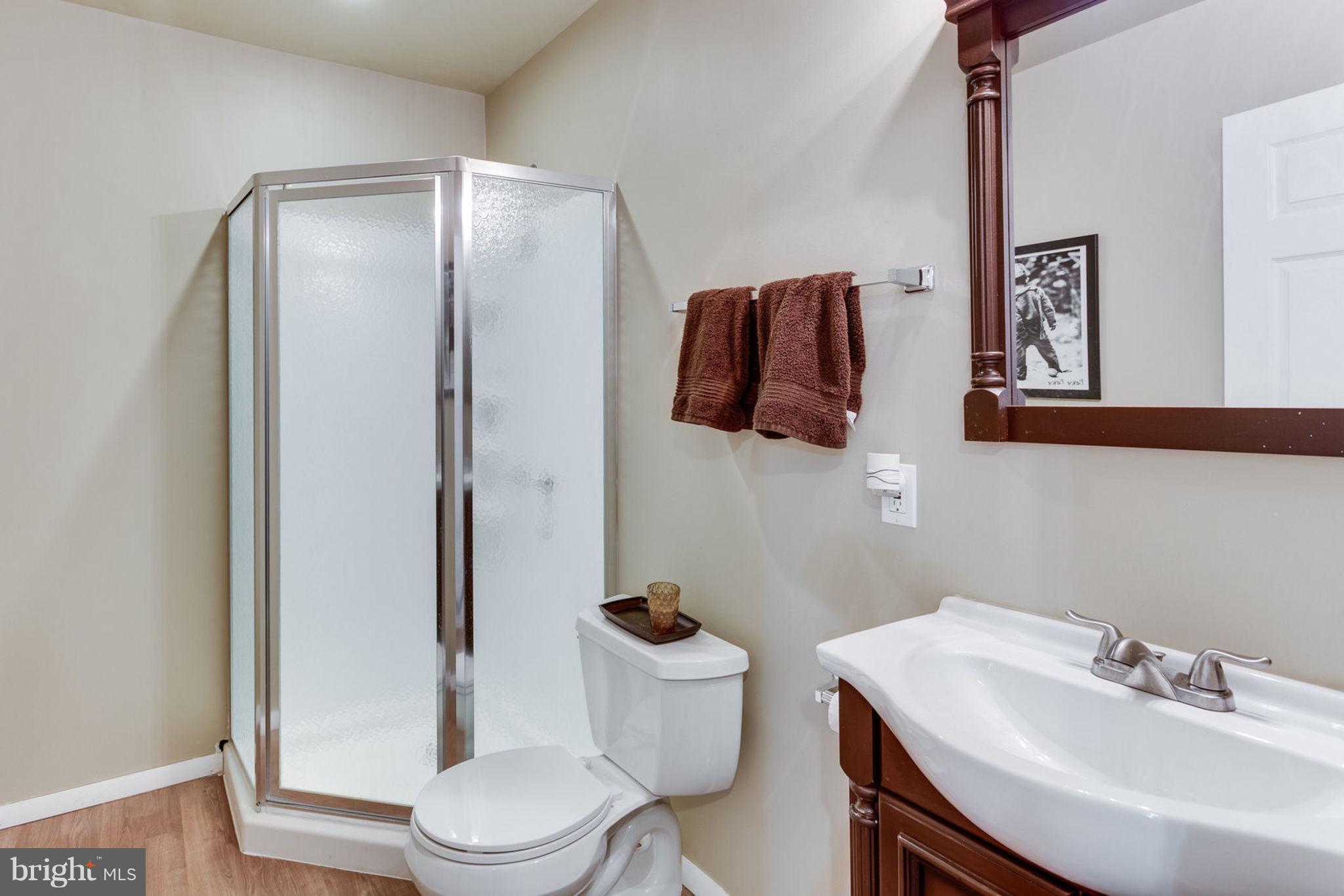 WAYSIDE VILLAGE - Residential Lease