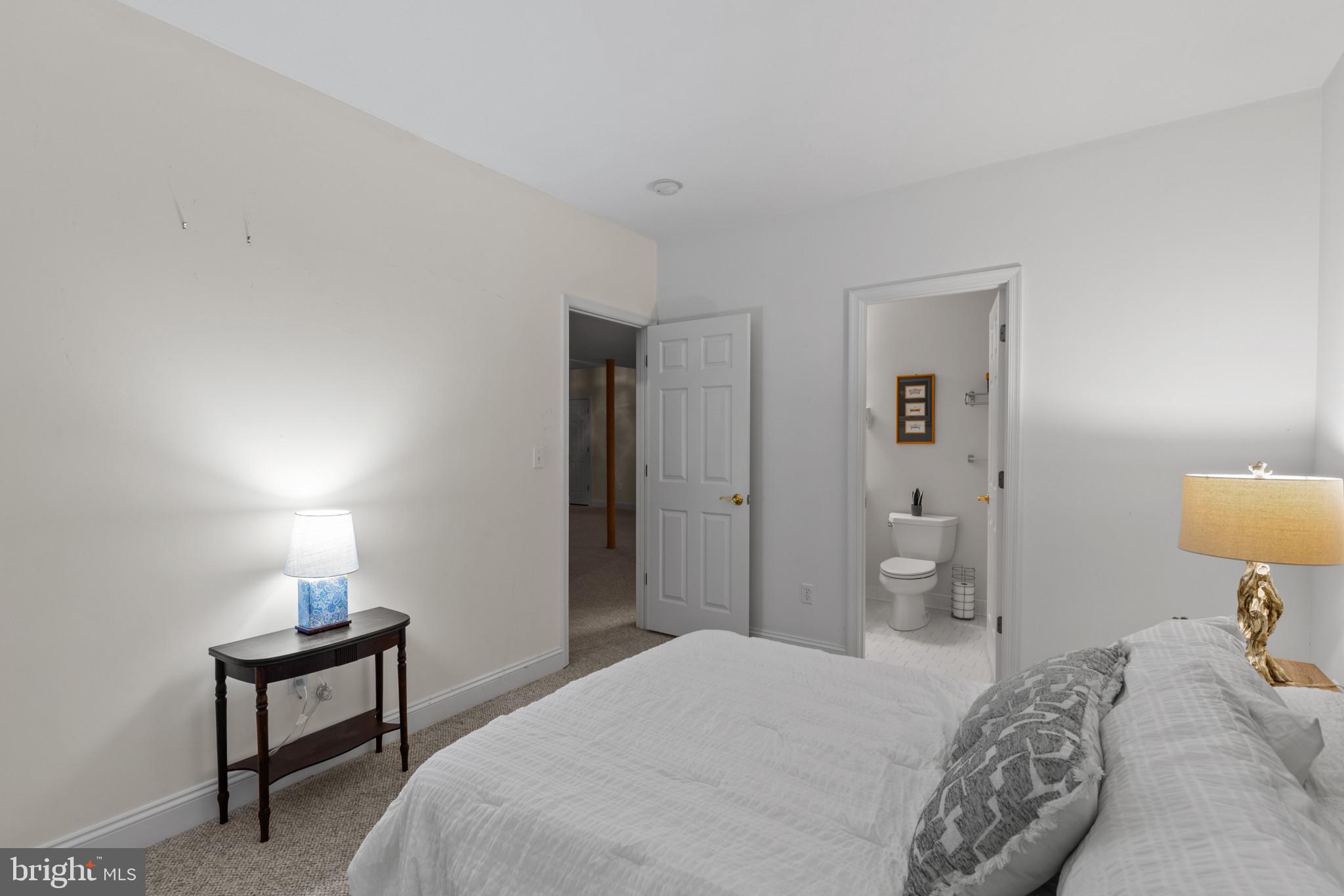 WAVERLY WOODS - Residential