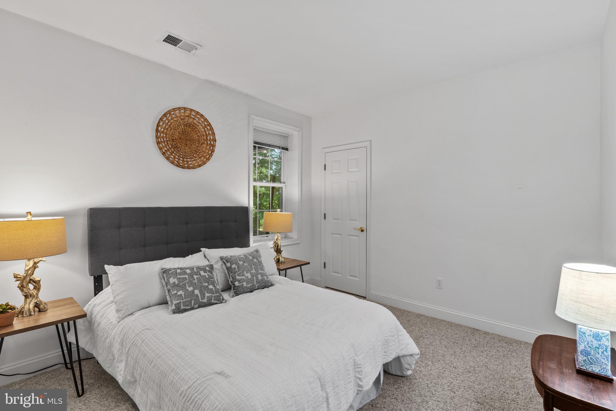 WAVERLY WOODS - Residential