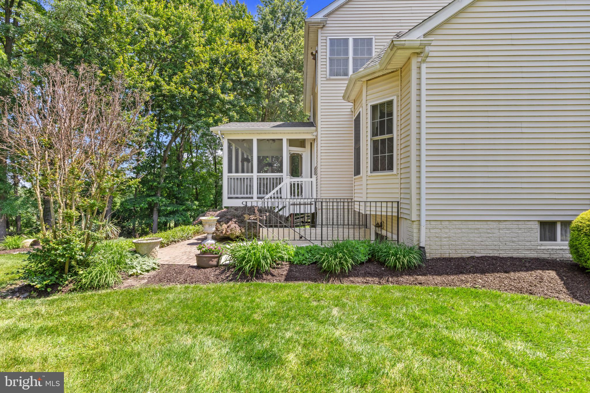 WAVERLY WOODS - Residential