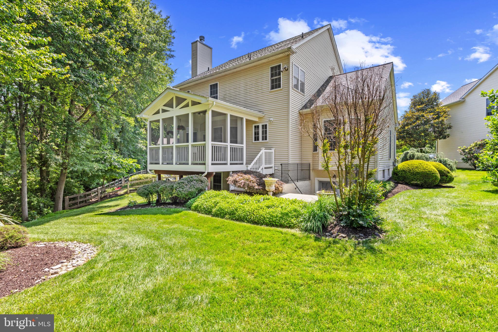 WAVERLY WOODS - Residential