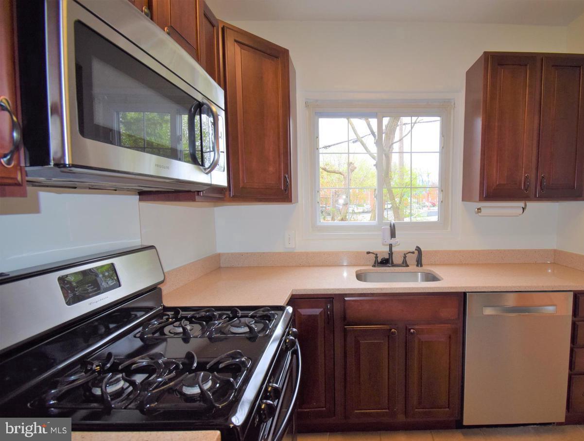 PARK FAIRFAX - Residential Lease