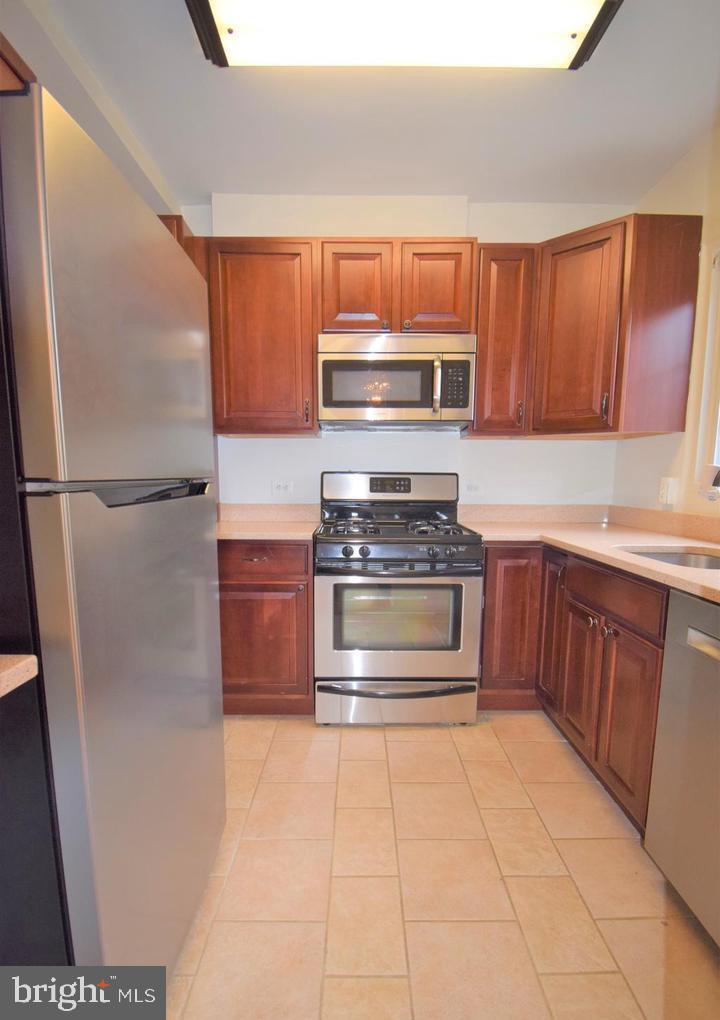 PARK FAIRFAX - Residential Lease