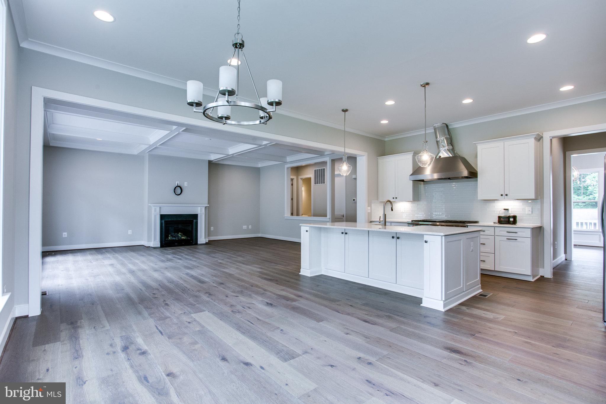 WESTBRIAR COUNTRY CLUB ESTATES - Residential