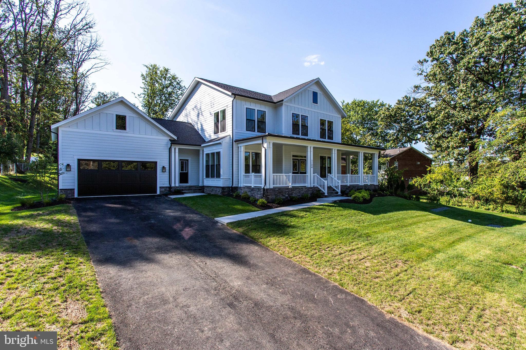 WESTBRIAR COUNTRY CLUB ESTATES - Residential