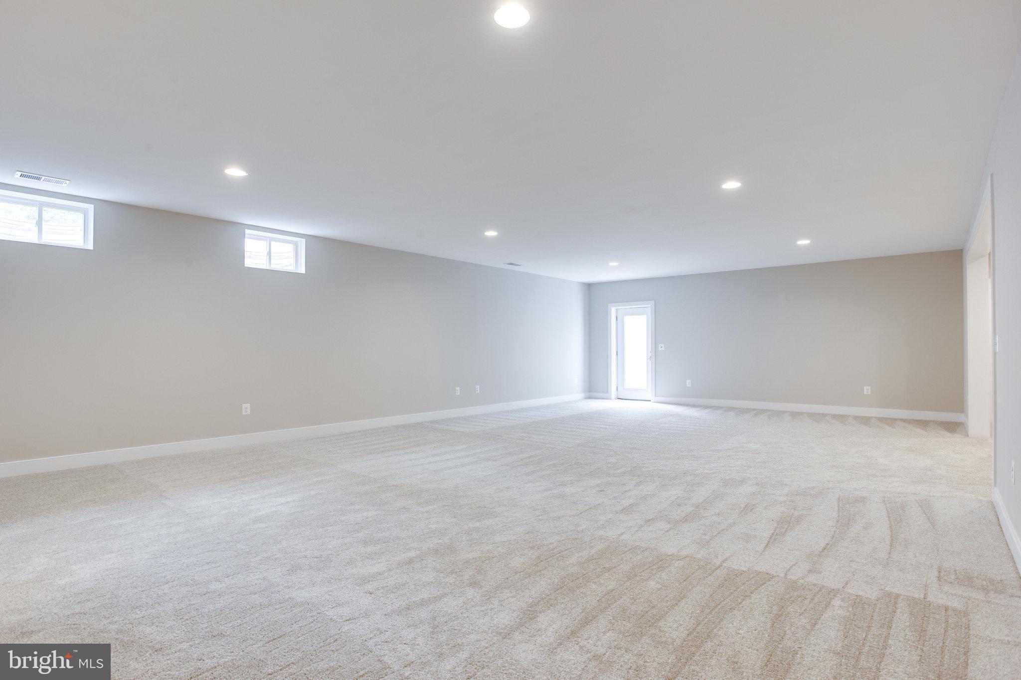 WESTBRIAR COUNTRY CLUB ESTATES - Residential