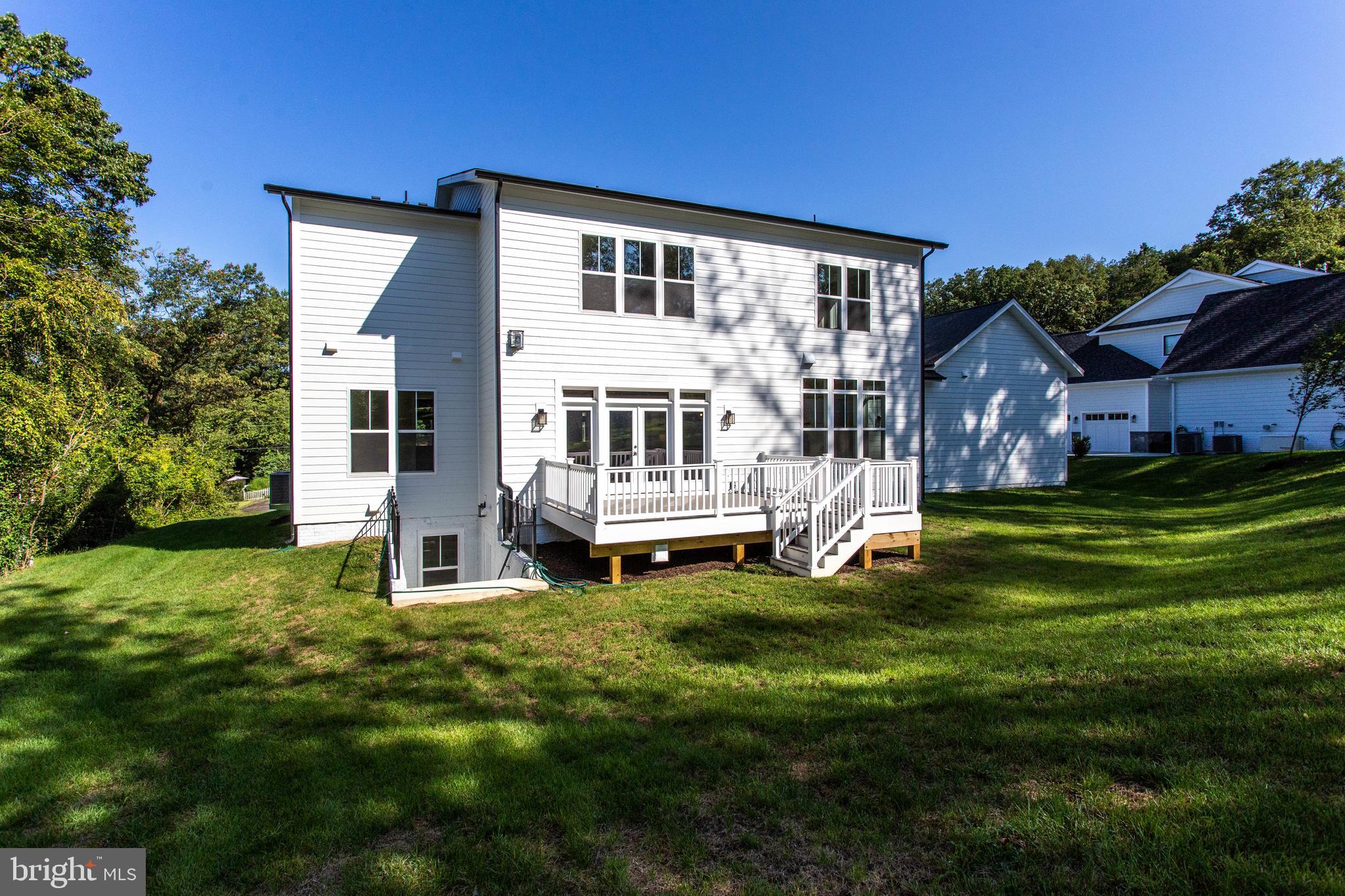 WESTBRIAR COUNTRY CLUB ESTATES - Residential