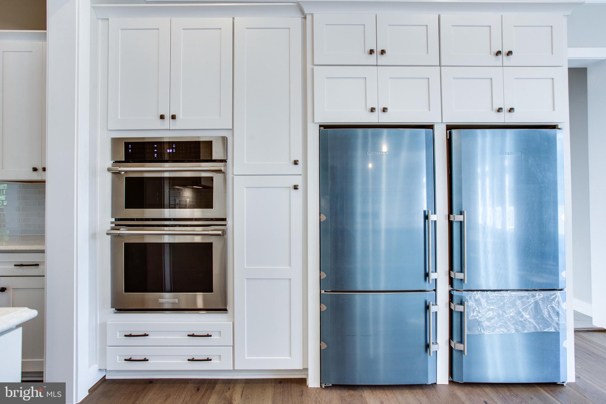 WESTBRIAR COUNTRY CLUB ESTATES - Residential