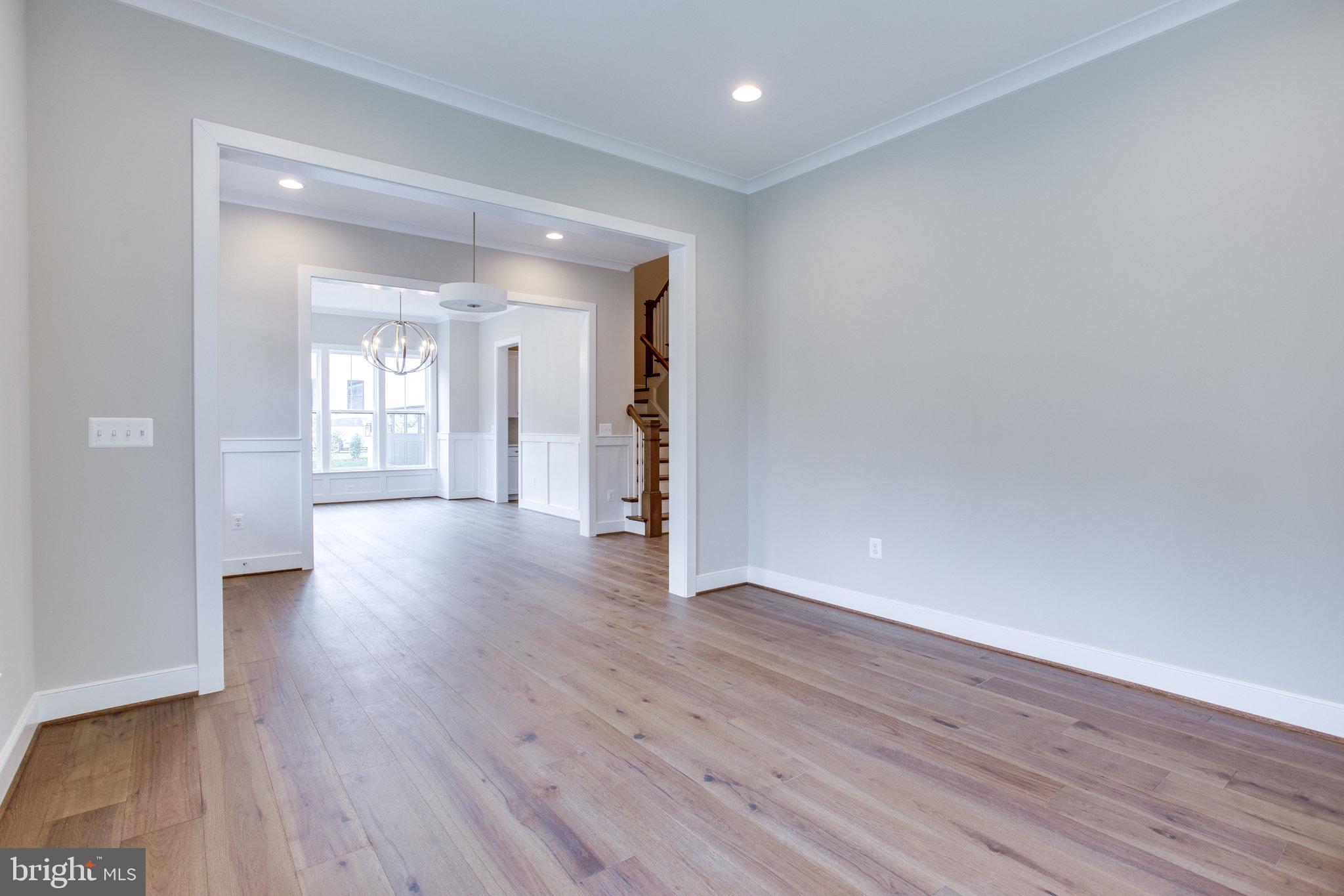 WESTBRIAR COUNTRY CLUB ESTATES - Residential