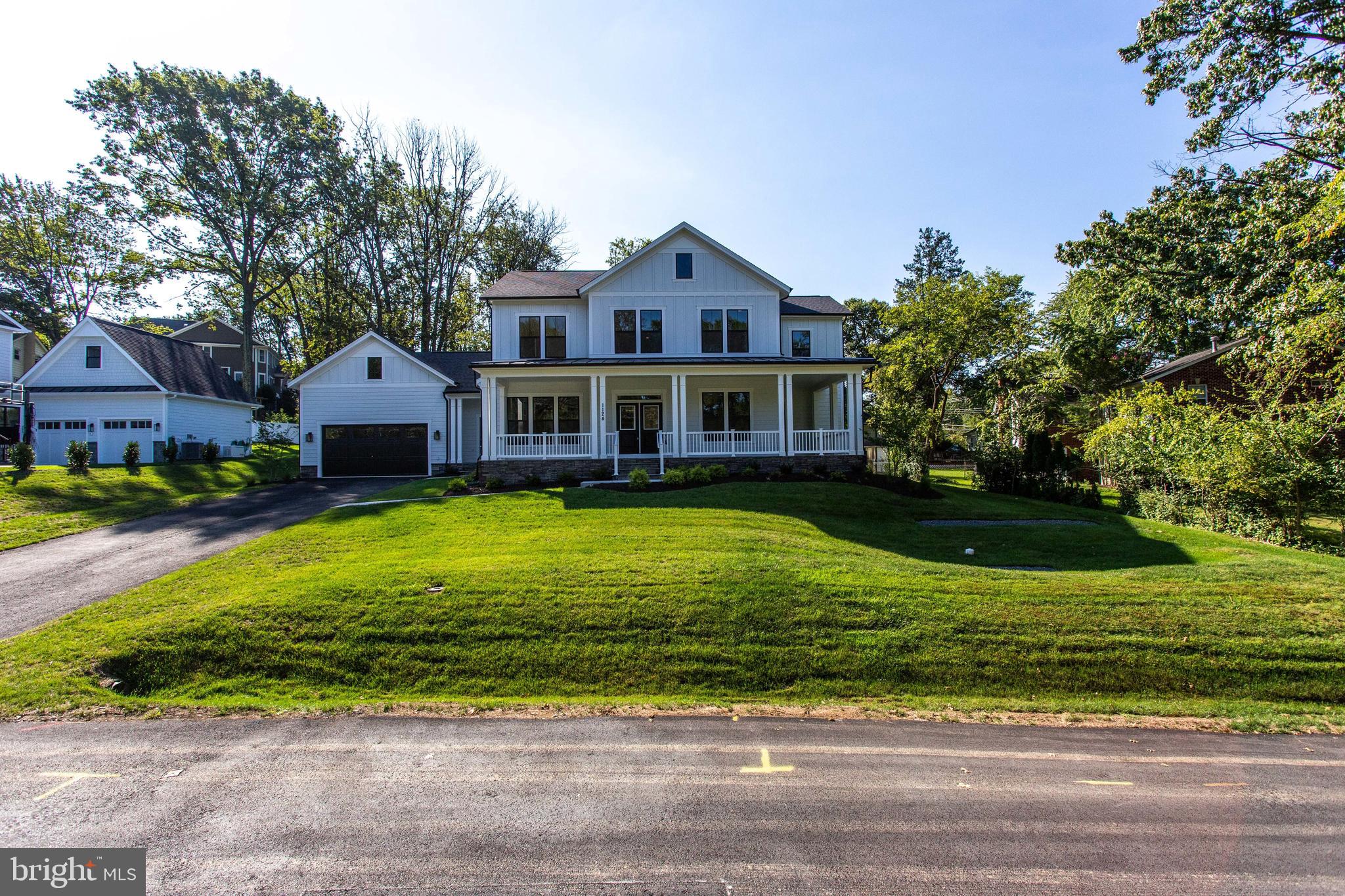 WESTBRIAR COUNTRY CLUB ESTATES - Residential