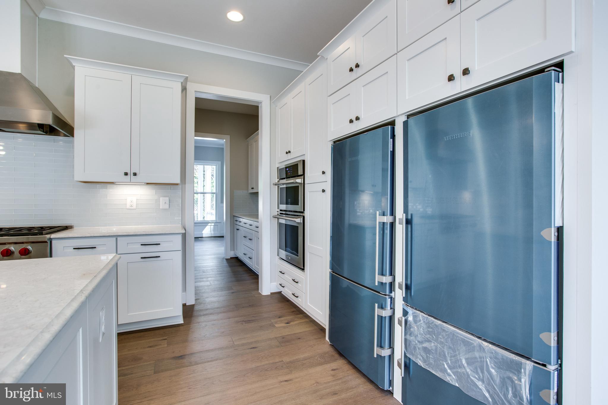 WESTBRIAR COUNTRY CLUB ESTATES - Residential