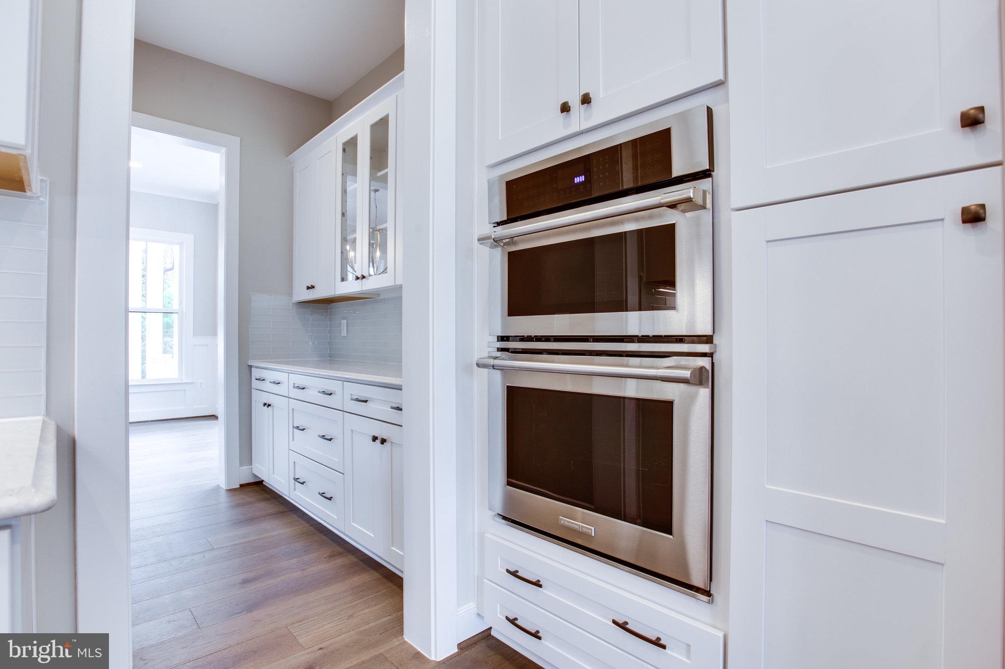 WESTBRIAR COUNTRY CLUB ESTATES - Residential