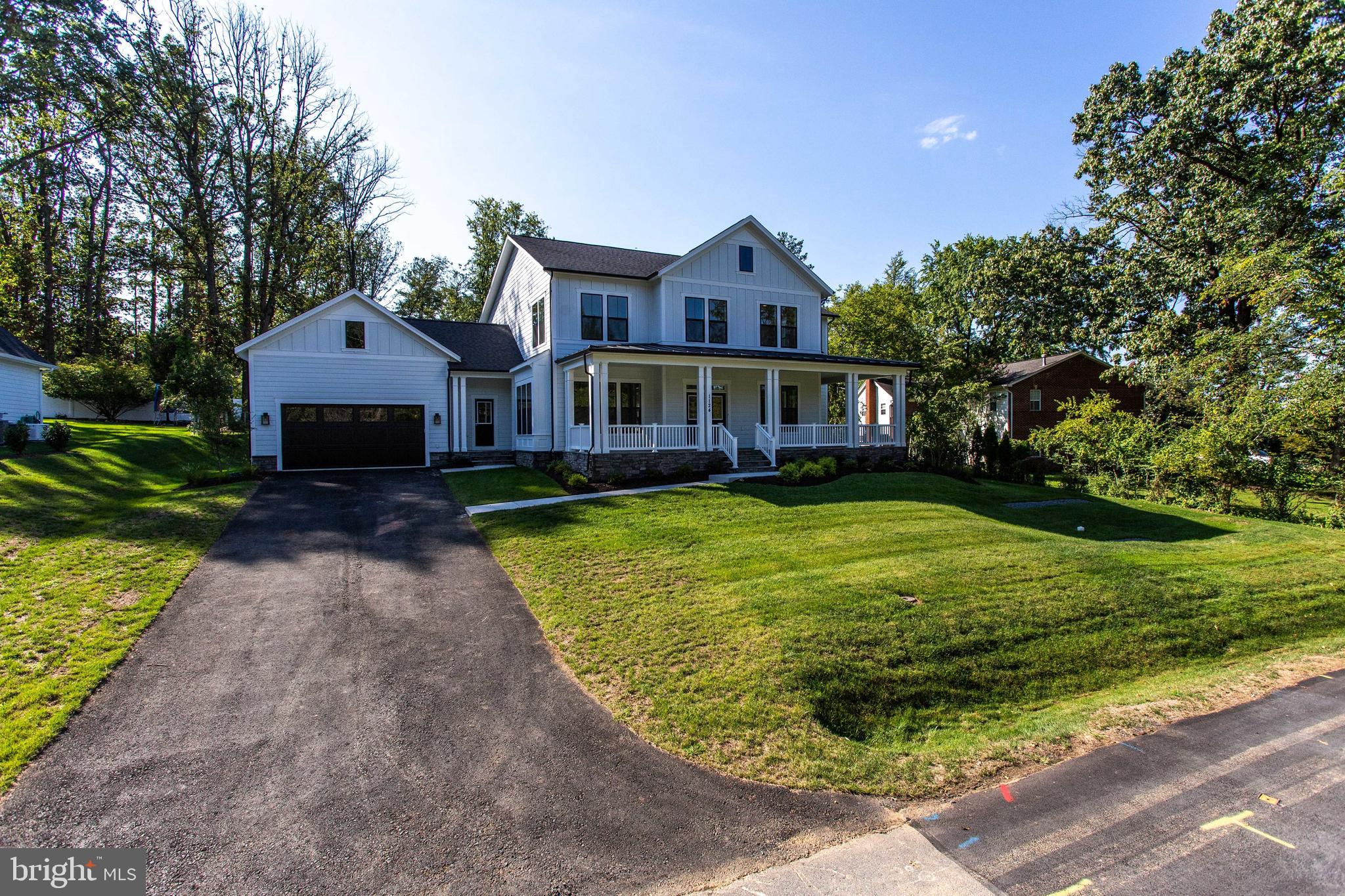 WESTBRIAR COUNTRY CLUB ESTATES - Residential