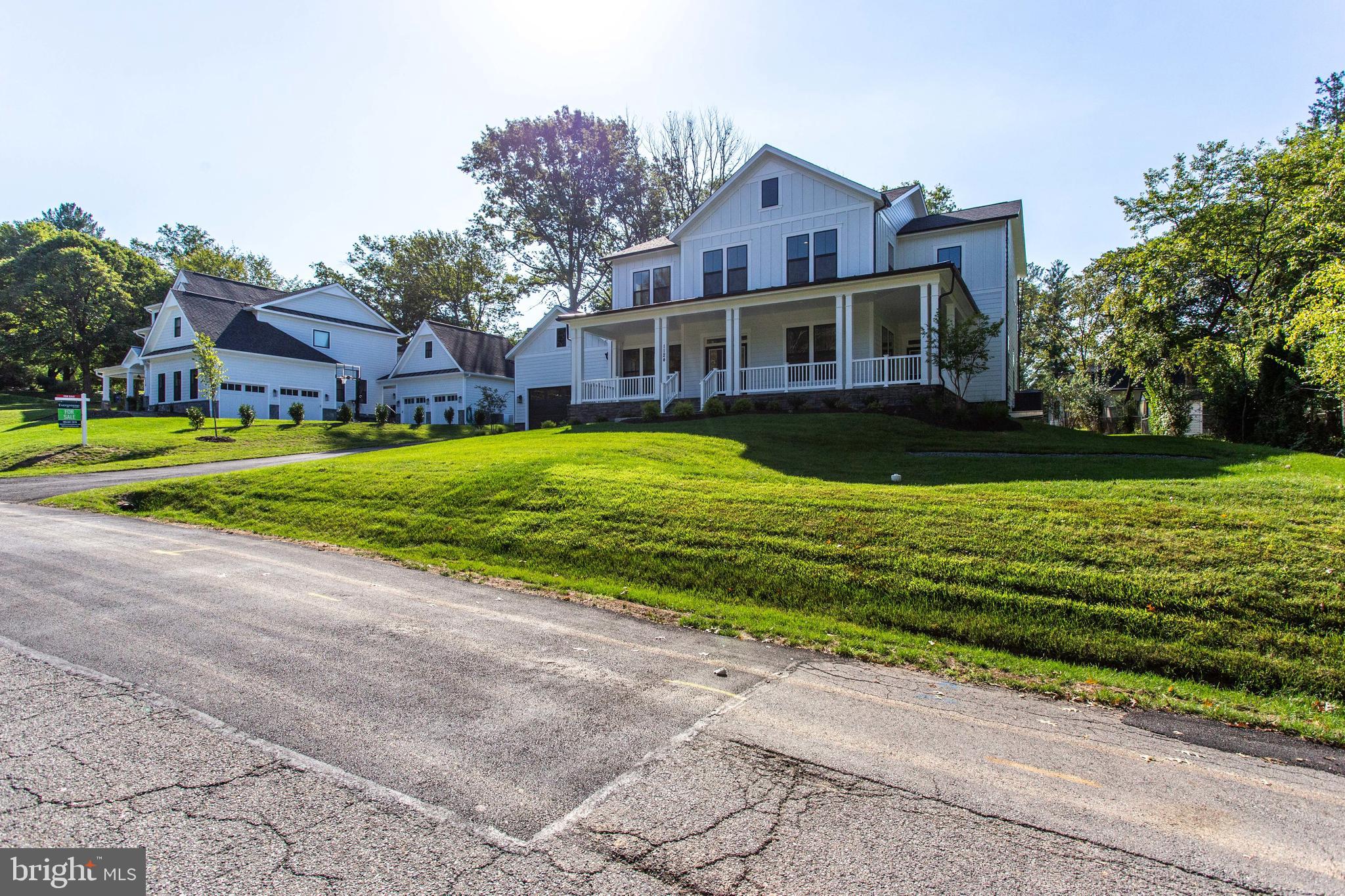 WESTBRIAR COUNTRY CLUB ESTATES - Residential