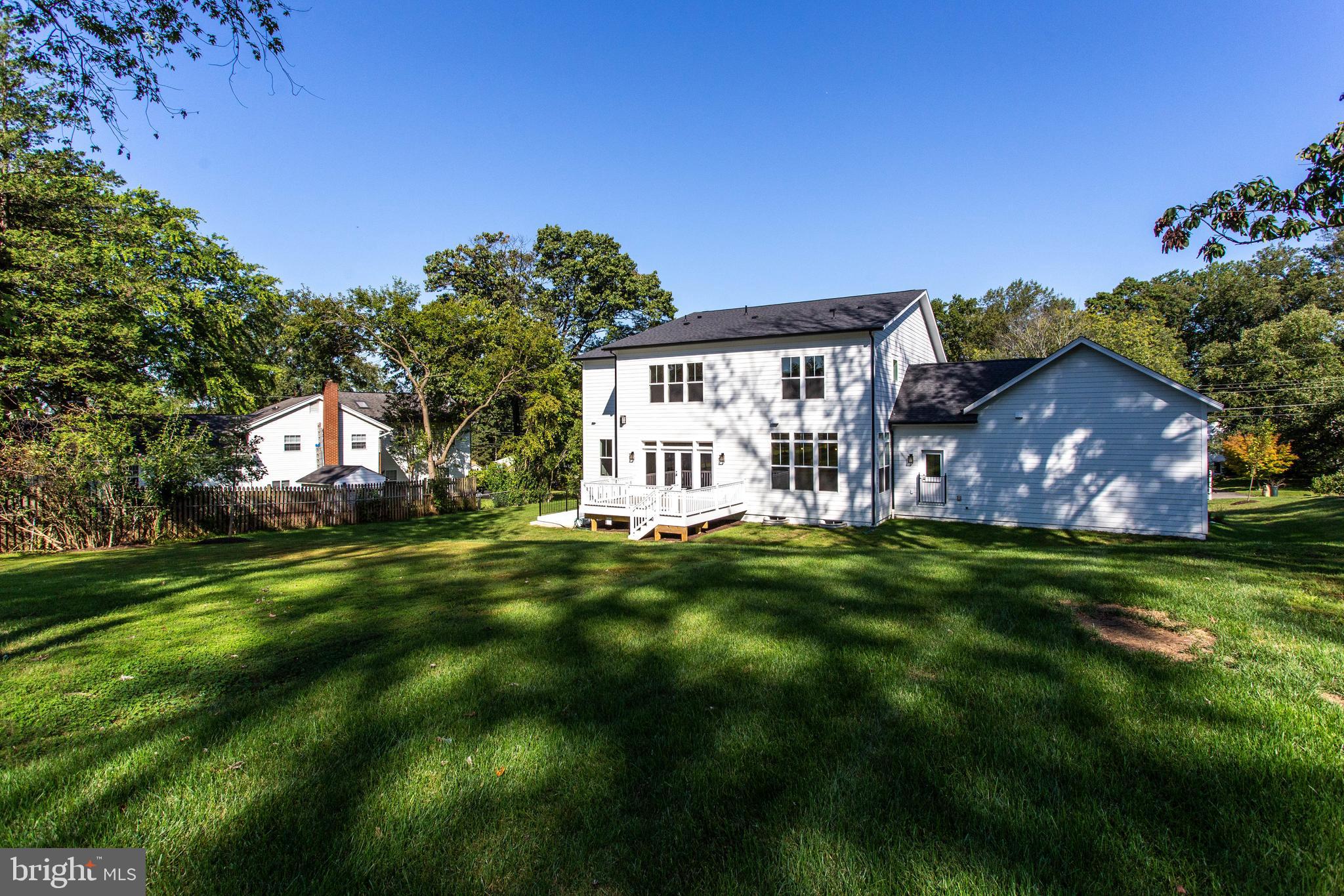 WESTBRIAR COUNTRY CLUB ESTATES - Residential