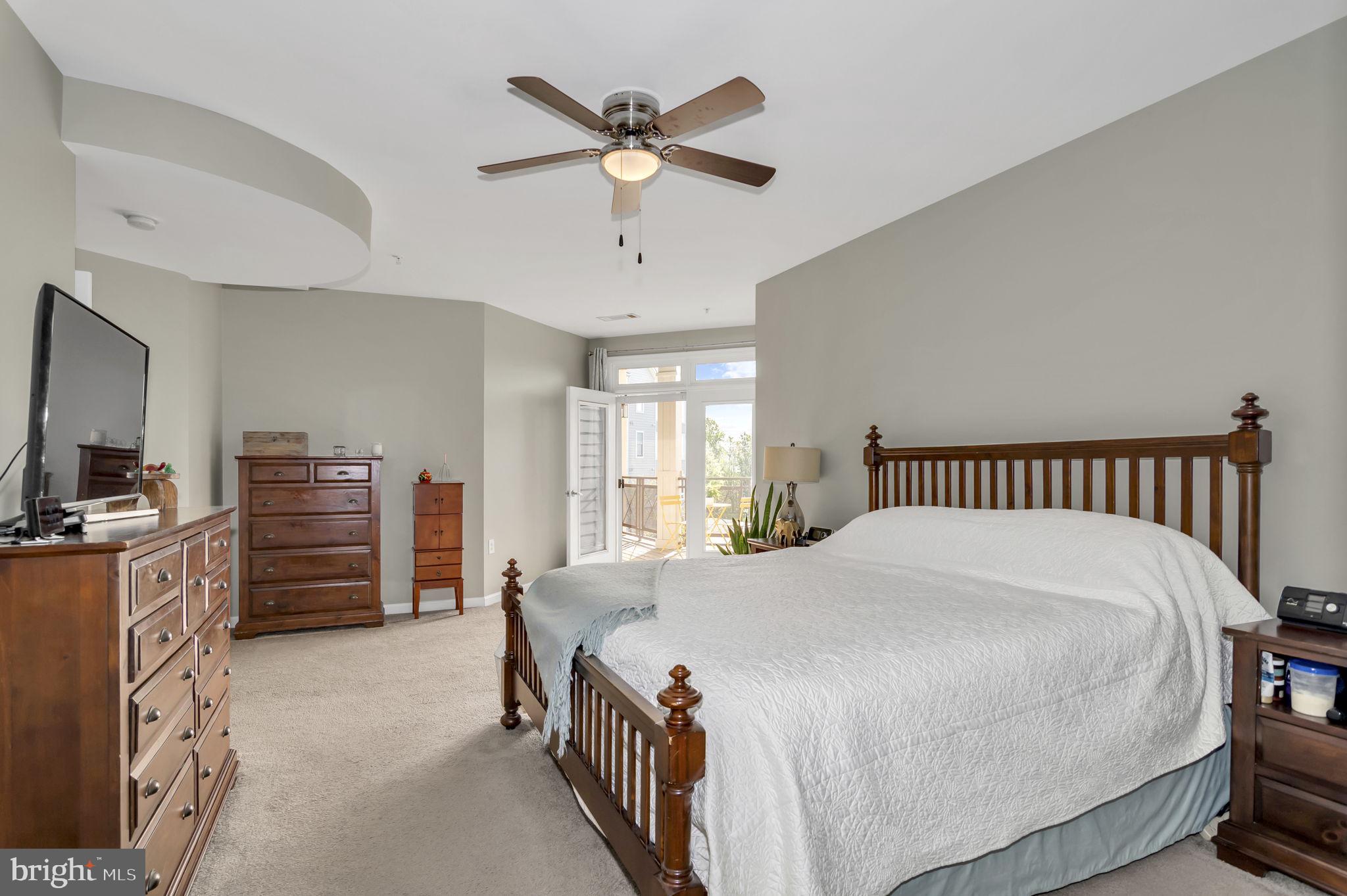 POTOMAC POINTE CONDOMINI - Residential