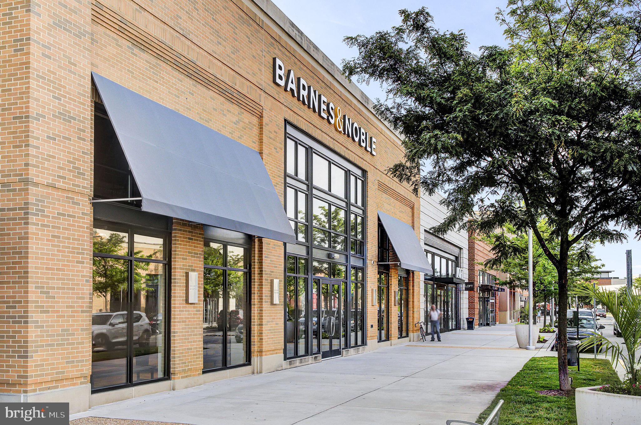 POTOMAC POINTE CONDOMINI - Residential