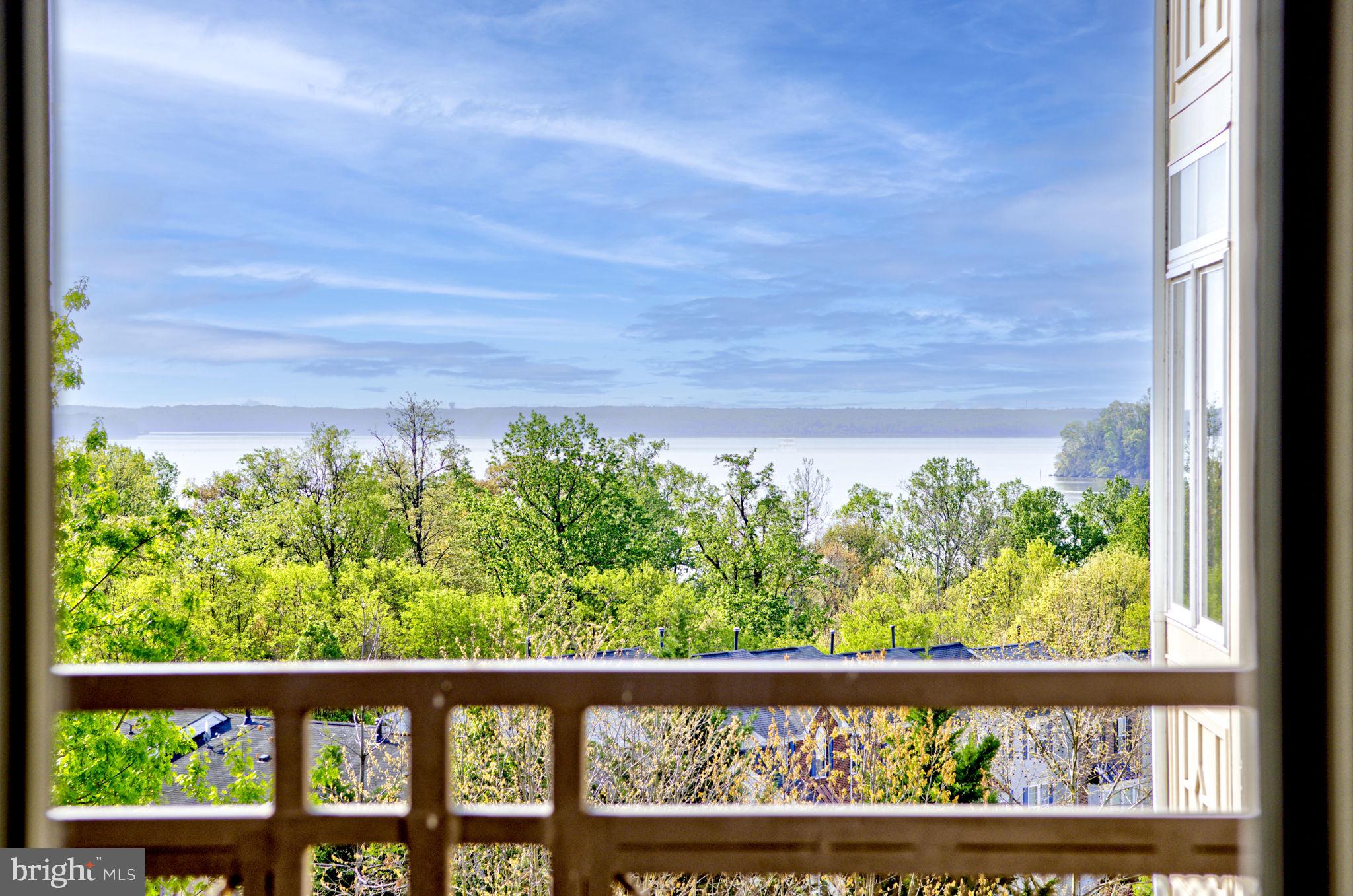 POTOMAC POINTE CONDOMINI - Residential