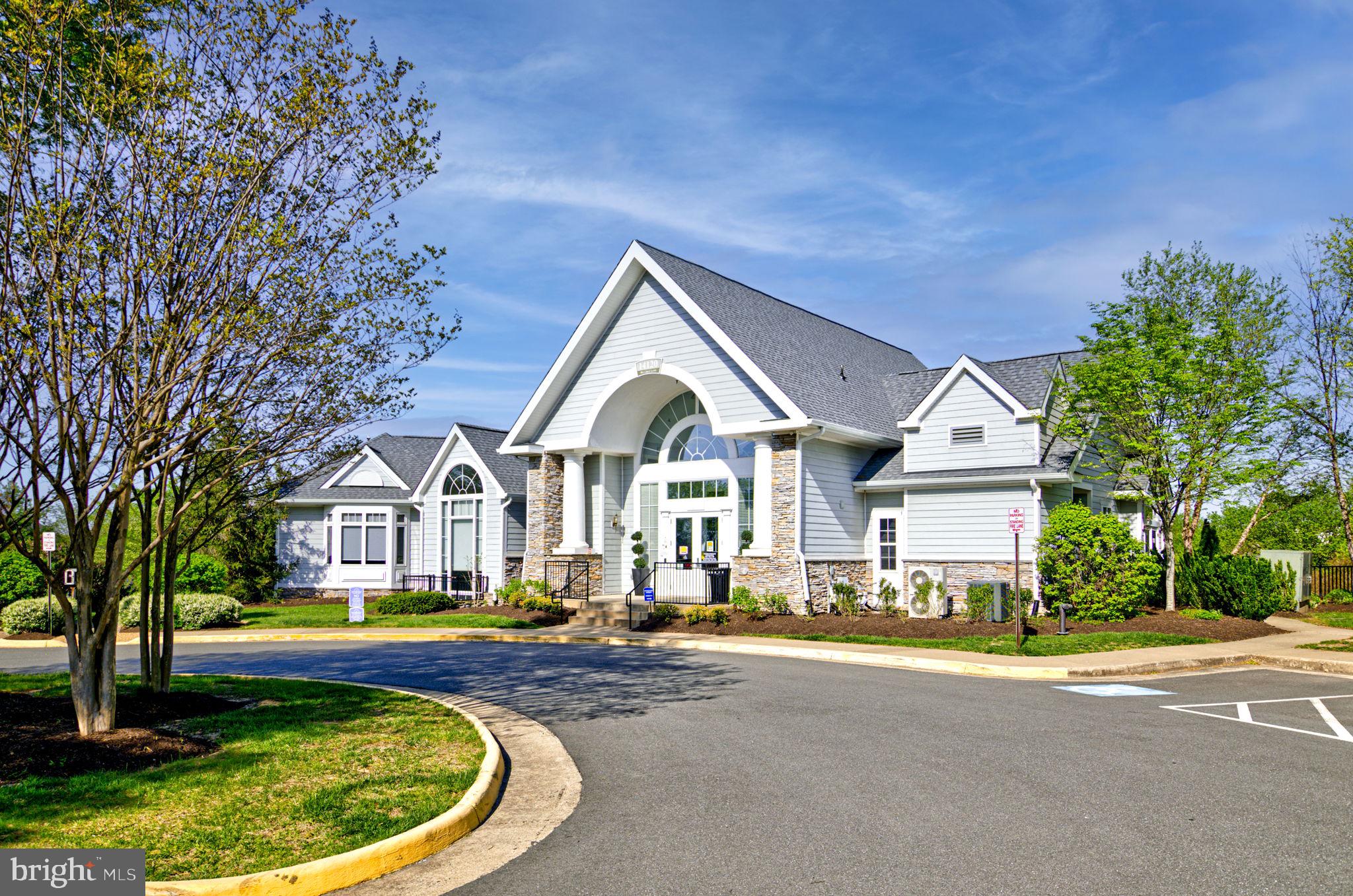 POTOMAC POINTE CONDOMINI - Residential