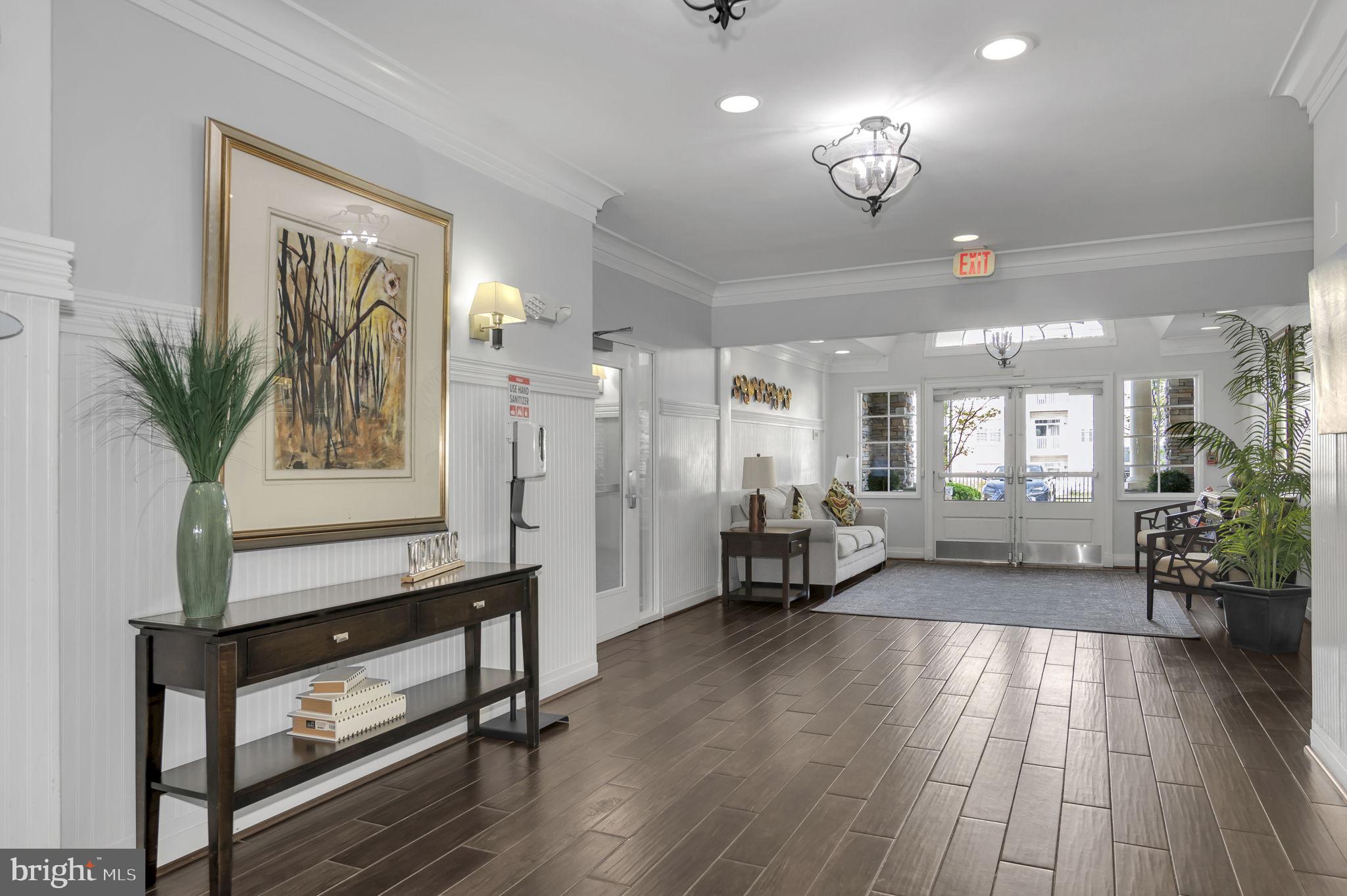 POTOMAC POINTE CONDOMINI - Residential