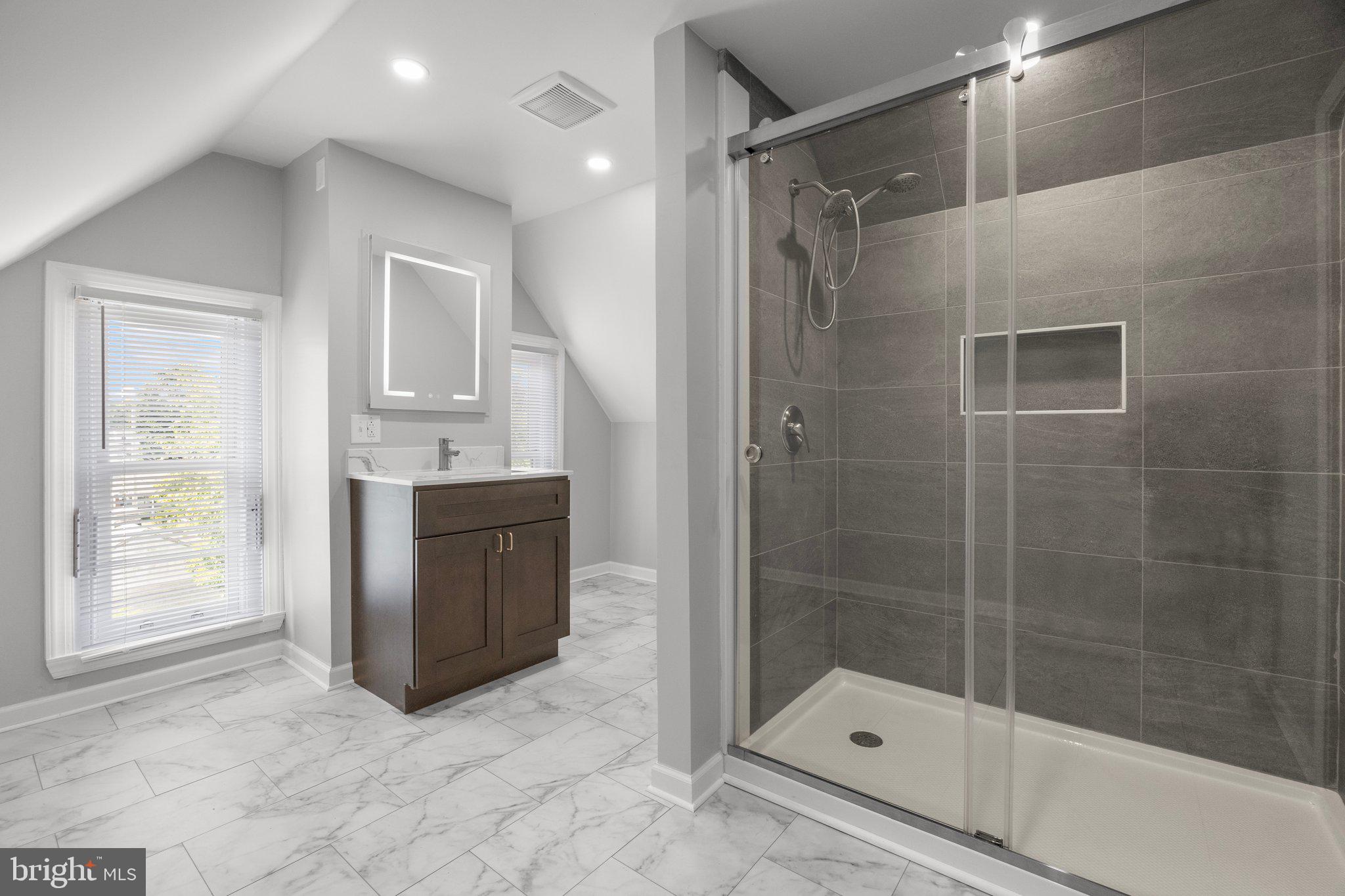 ROCKLEDGE - Residential