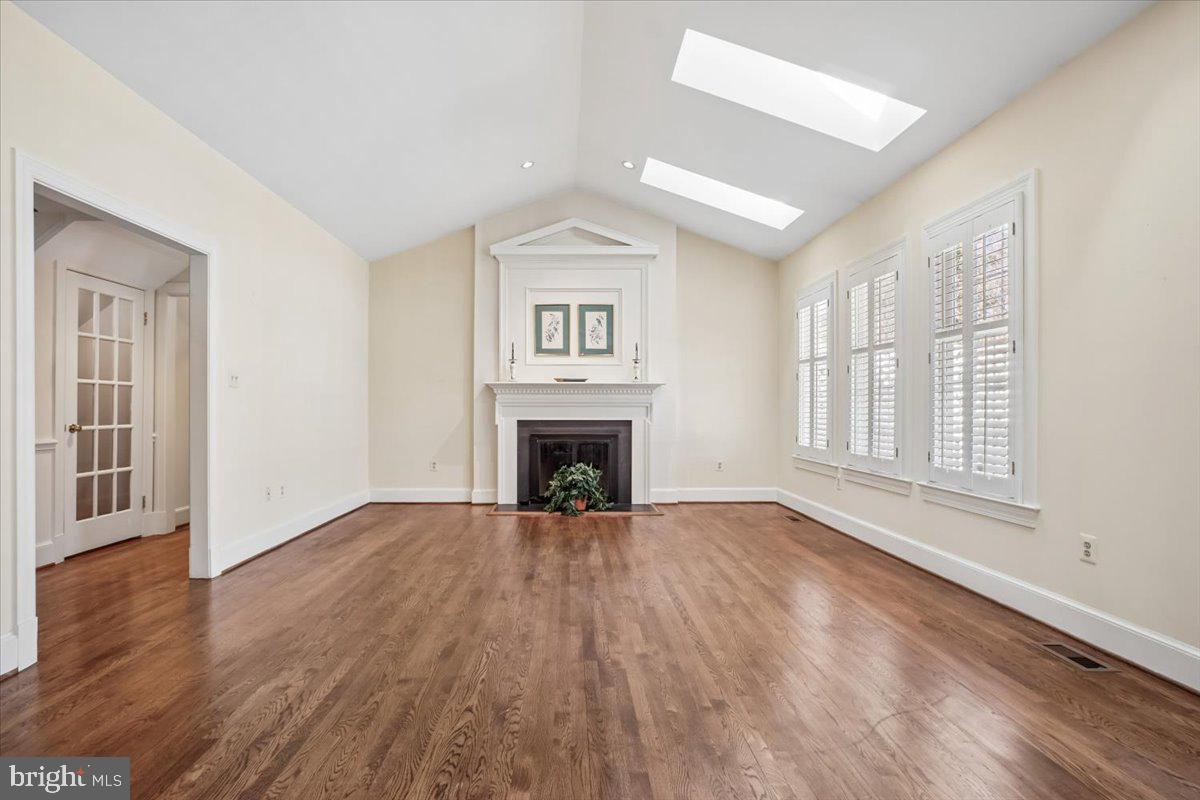 INVERNESS FOREST - Residential