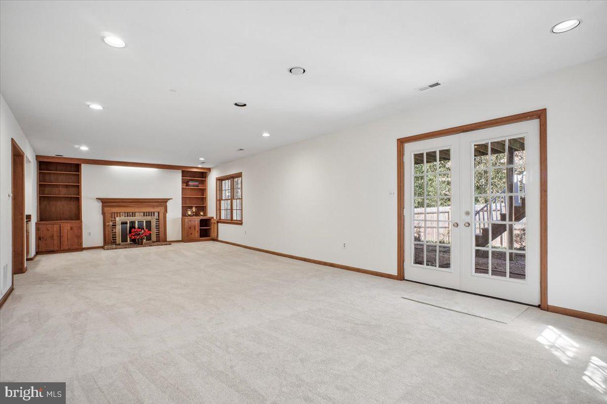 INVERNESS FOREST - Residential