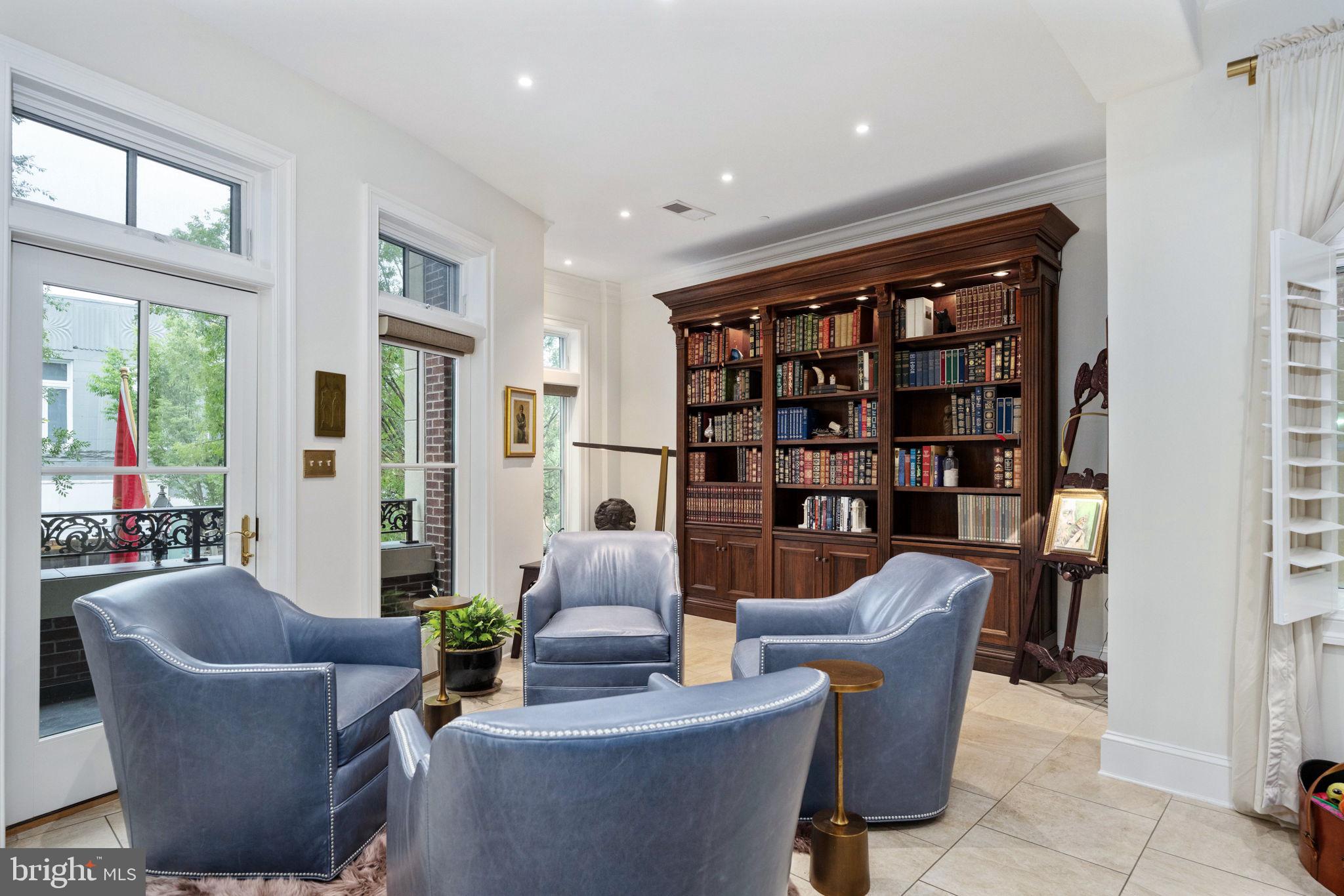 DOWNTOWN FREDERICKSBURG - Residential