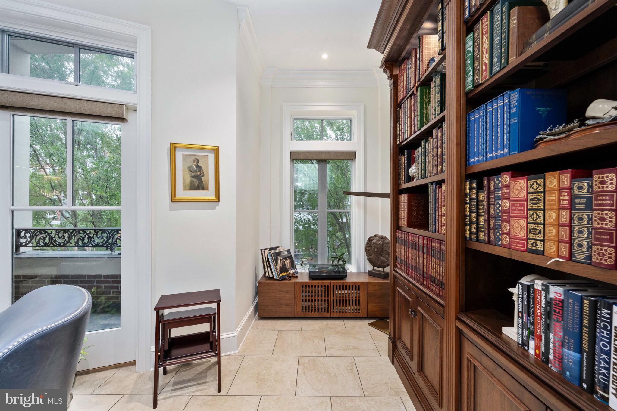 DOWNTOWN FREDERICKSBURG - Residential