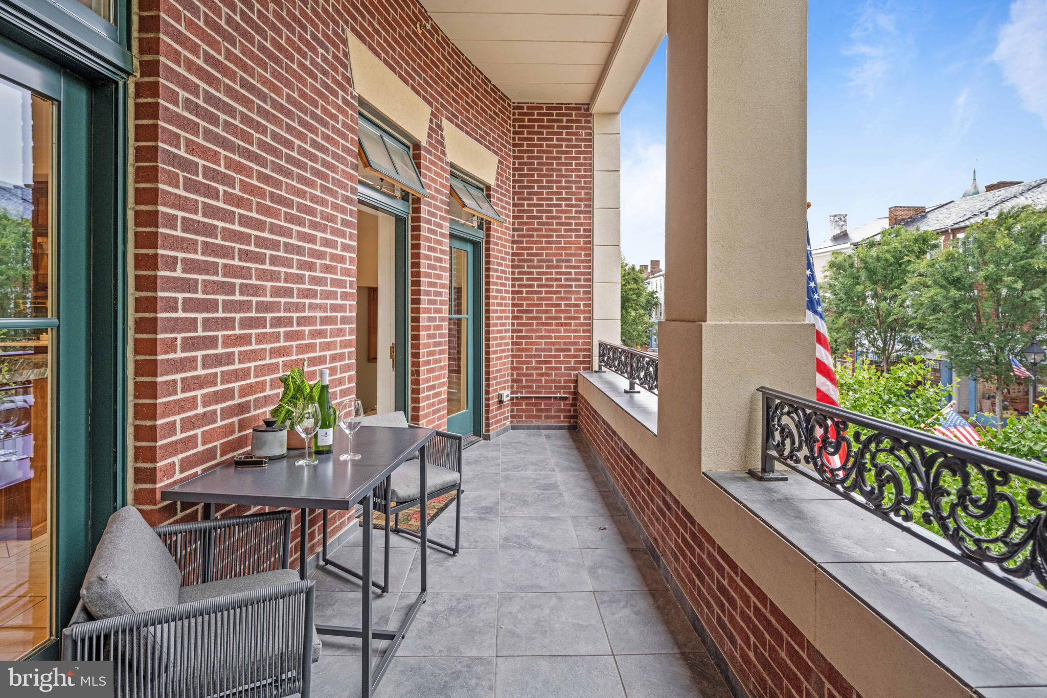 DOWNTOWN FREDERICKSBURG - Residential